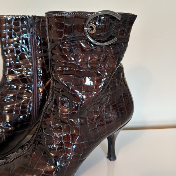 Stuart Weitzman brown mic croc booties - Picture 2 of 9